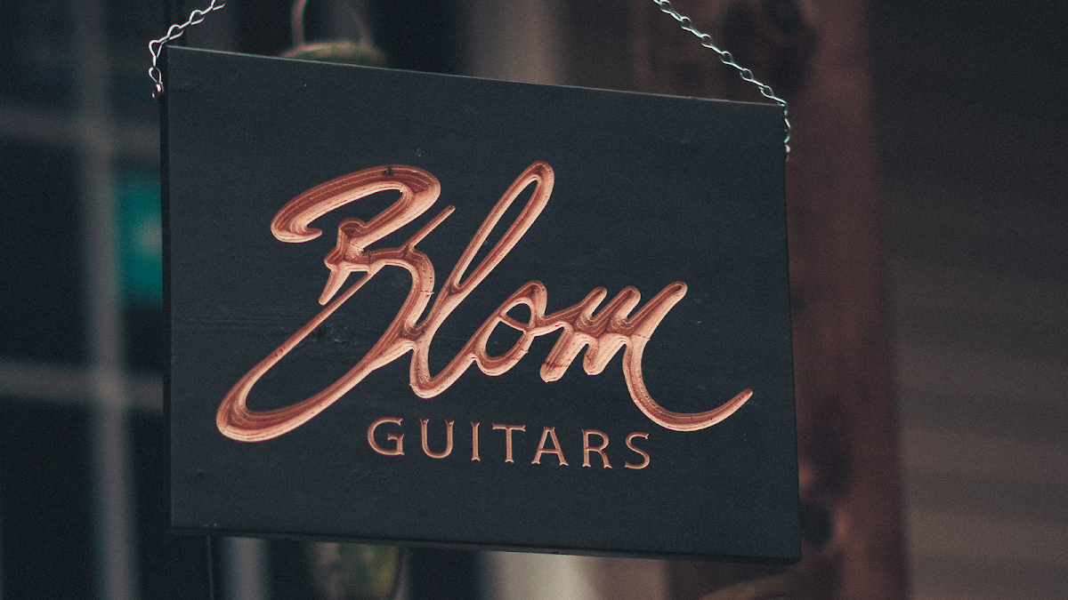 Blom Guitars