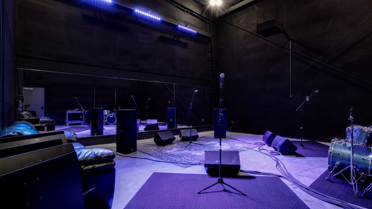Diamond Sound Studios