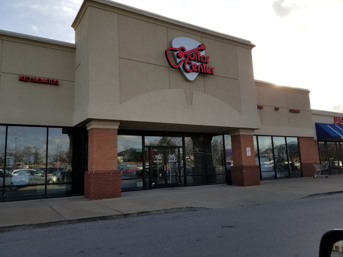 Guitar Center – Brentwood