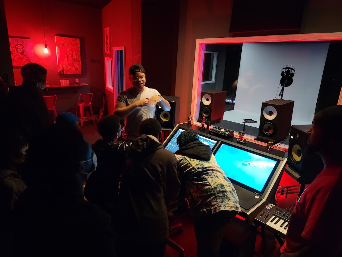 Press Play Studios & Video