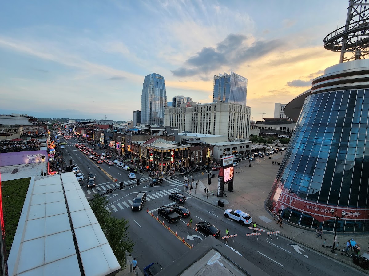 Skydeck on Broadway